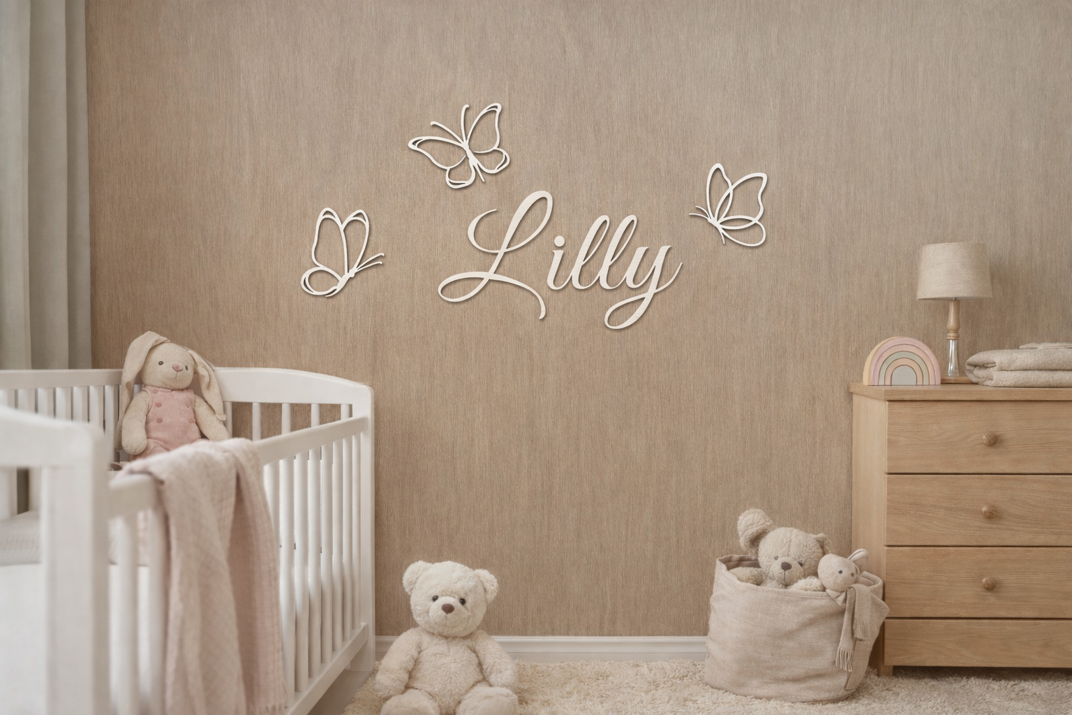 Houten naamdecoratie met vlinders