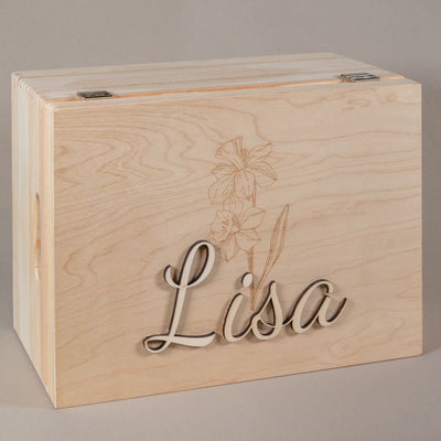 Memorybox met 3D naam en gegraveerde geboortebloem - Leuk en Mooi