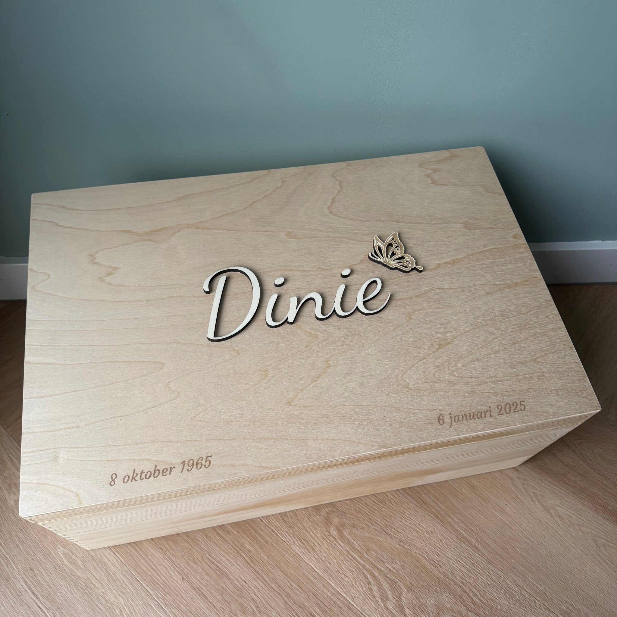 Memorybox met naam en vlinder 3D - Leuk en Mooi