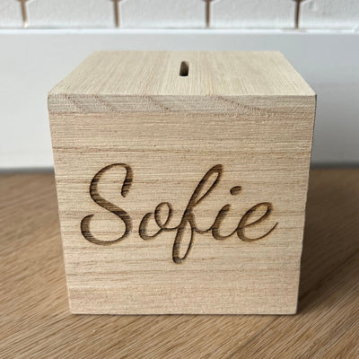 Spaarpot geboortebloem, met naam - Leuk en Mooi