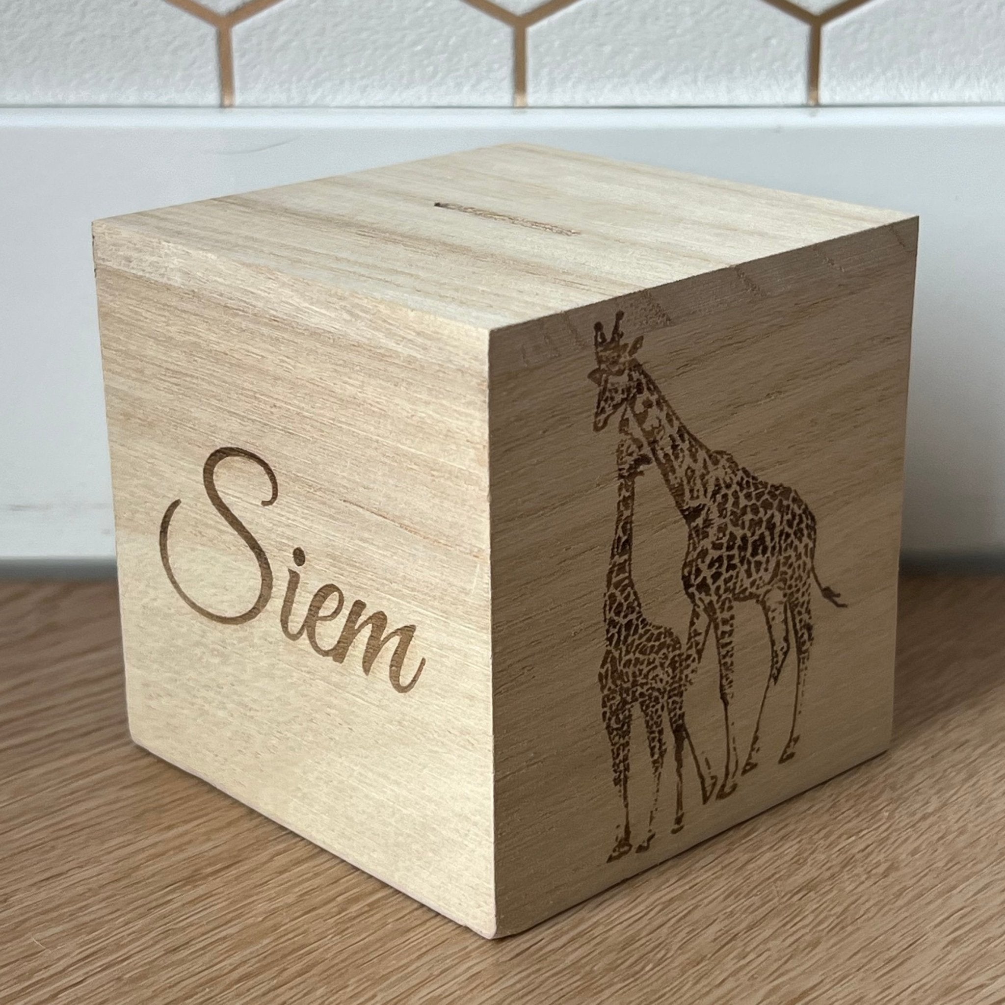 Spaarpot giraf, met naam - Leuk en Mooi